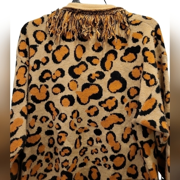NWT Jodifl Med Cheetah print cardigan long oversized fringe - Picture 9 of 16